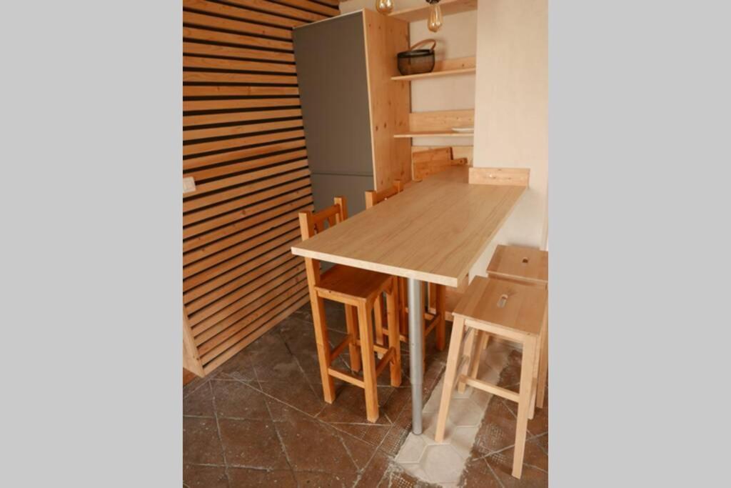 Joli Appartement Confortable Renove Style Cosy Saint-Martin-de-la-Porte Buitenkant foto